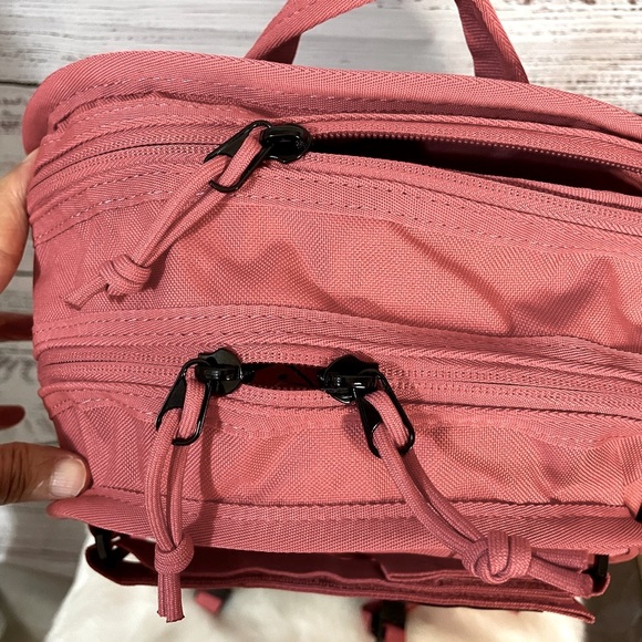 New with Tag Nike SB RPM Backpack Unisex Athletic Travel School Bag Adobe Red - Picture 8 of 15